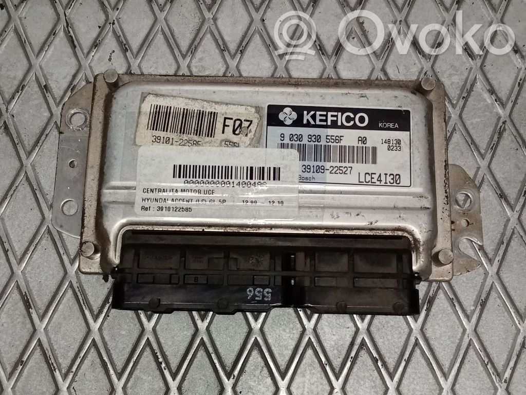 Hyundai Accent Engine control unit/module 