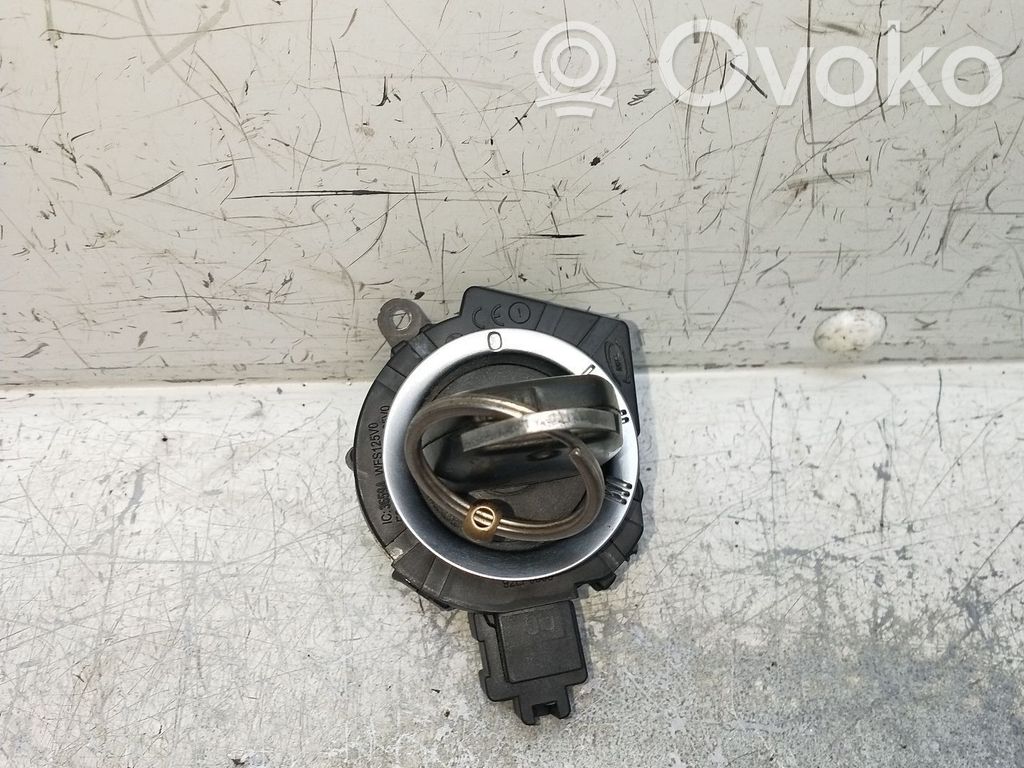 Volvo S40, V40 Užvedimo spynelė 
