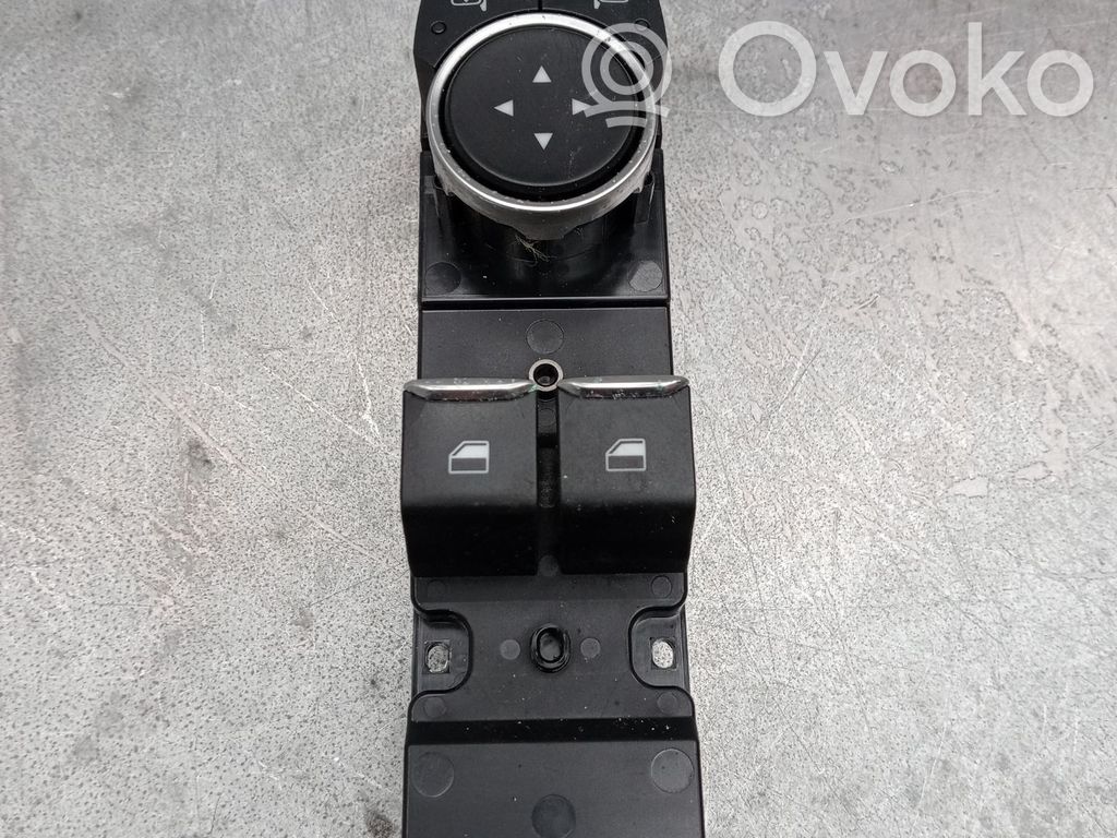 Interruptor del elevalunas eléctrico   H1BT14540AC,340A05