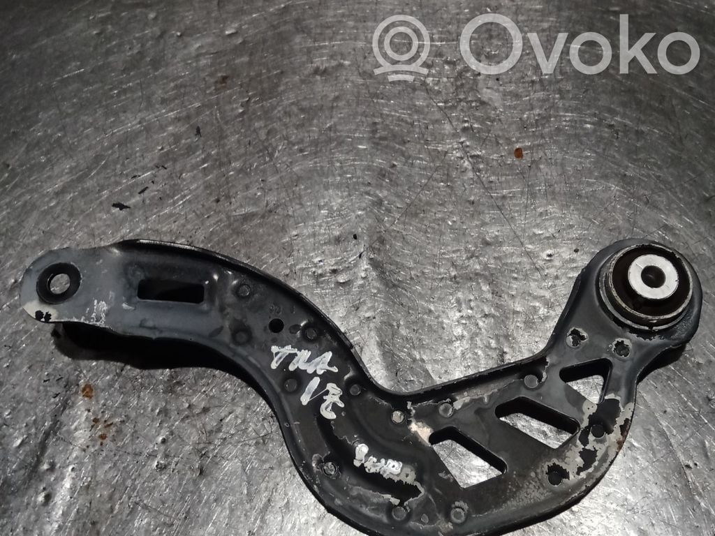 Mercedes-Benz CLA C117 X117 W117 Brazo de suspensión trasero 