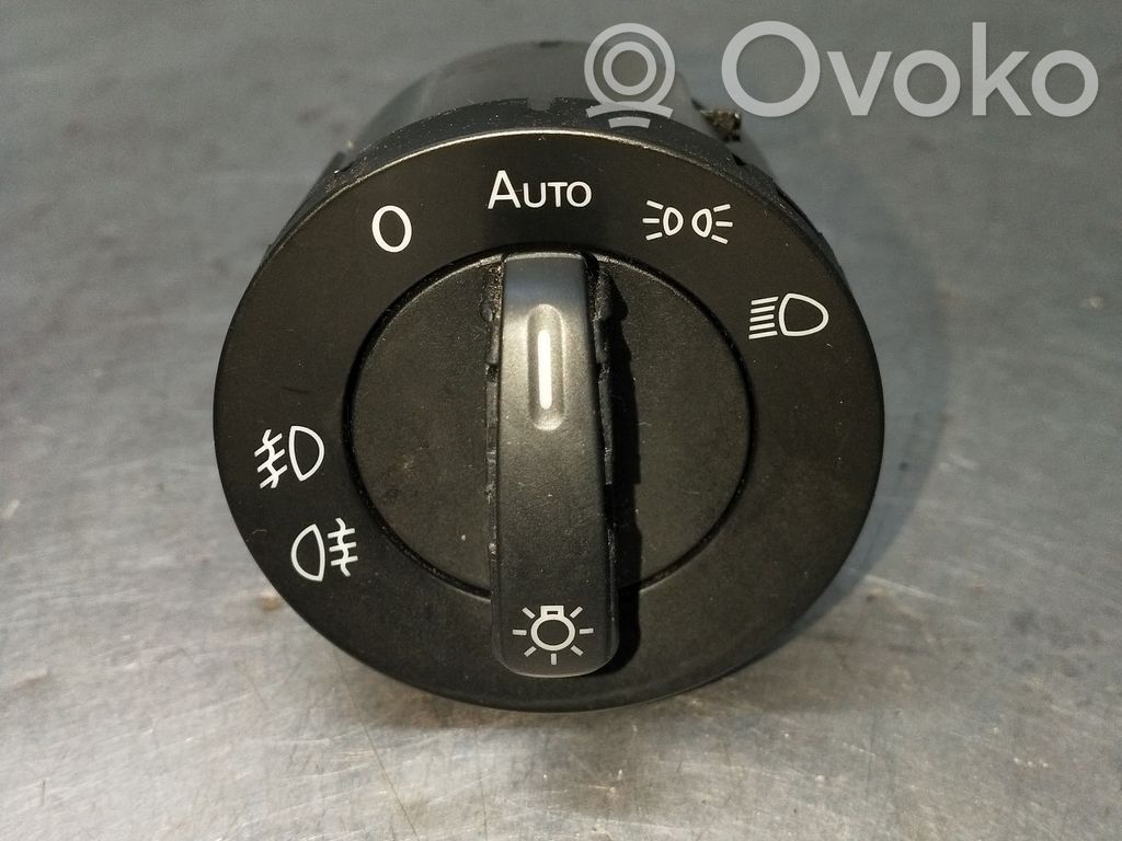 Panel lighting control switch   3C8941431A