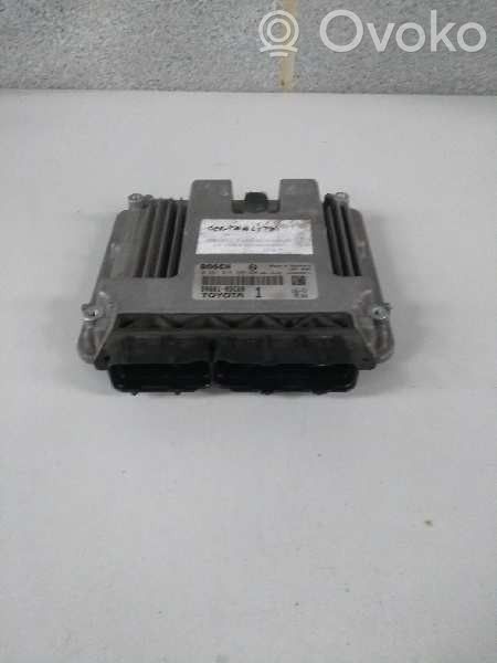 Toyota Yaris Engine control unit/module 