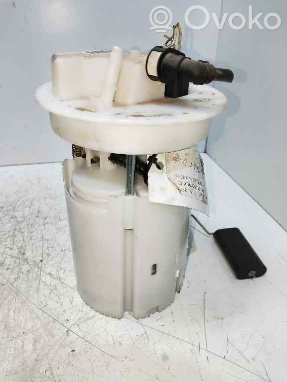 Ford C-MAX II Bomba interna de combustible 