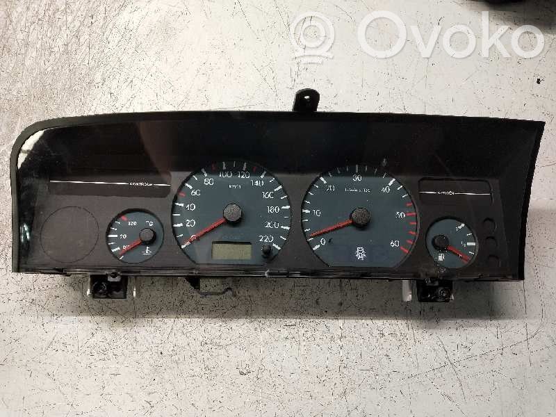 Citroen Xantia Speedometer (instrument cluster) 
