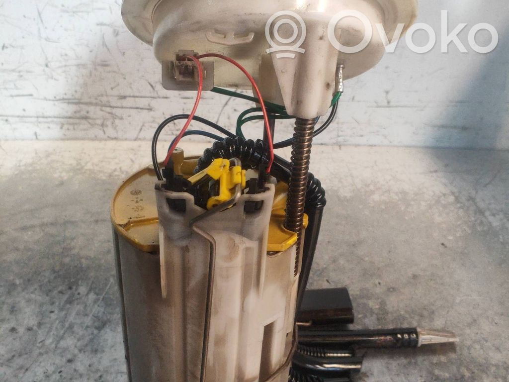 Pompe à carburant   0580303043,8842116765848,16117373472