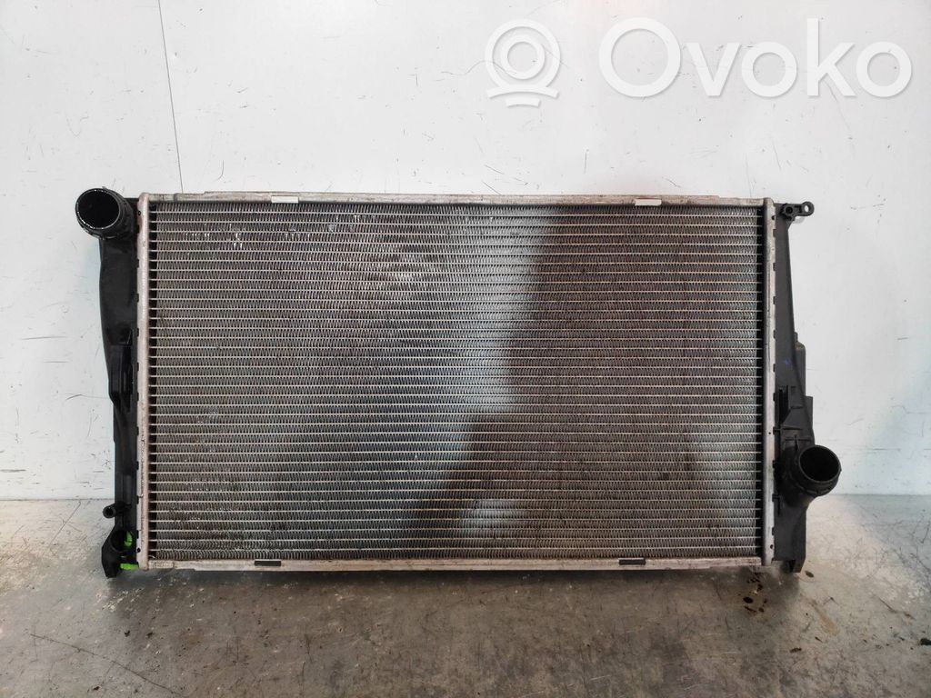 BMW 3 E90 E91 Coolant radiator 