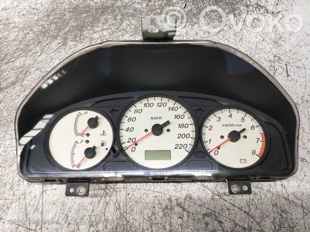 Mazda 323 F Speedometer (instrument cluster) 