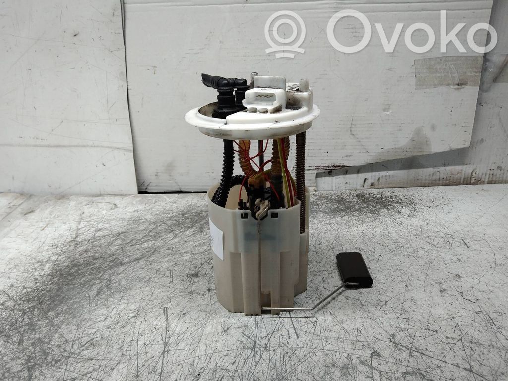 Bomba interna de combustible   0580203103,51856578