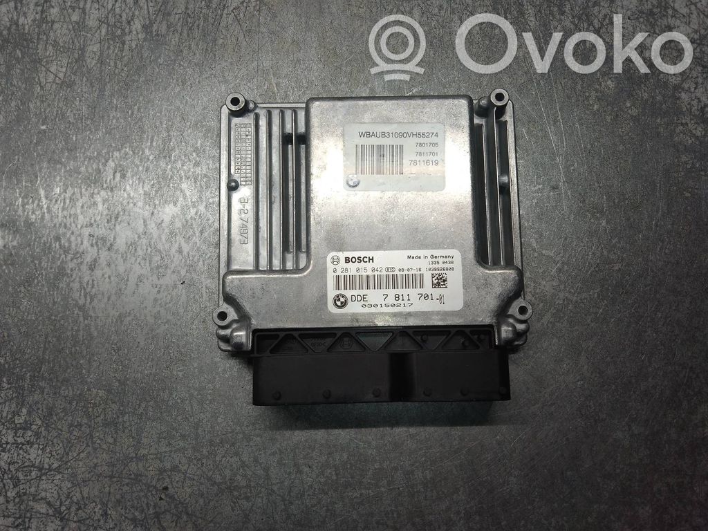BMW 1 E81 E87 Engine control unit/module 