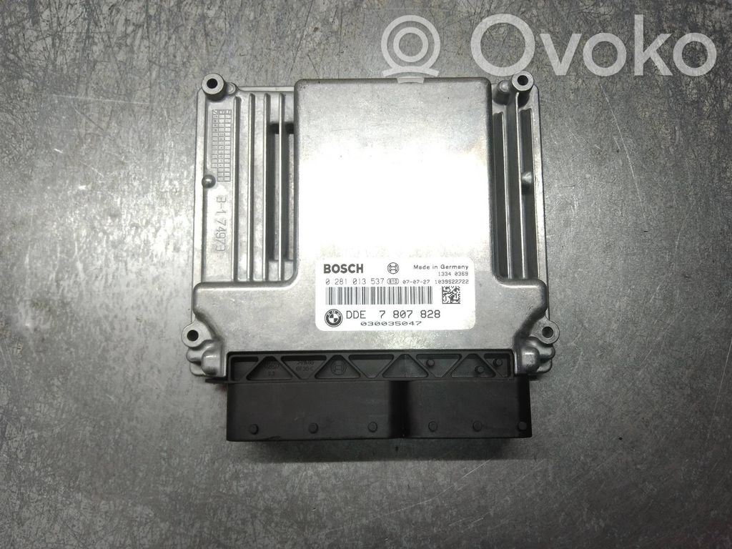 BMW 1 E81 E87 Engine control unit/module 