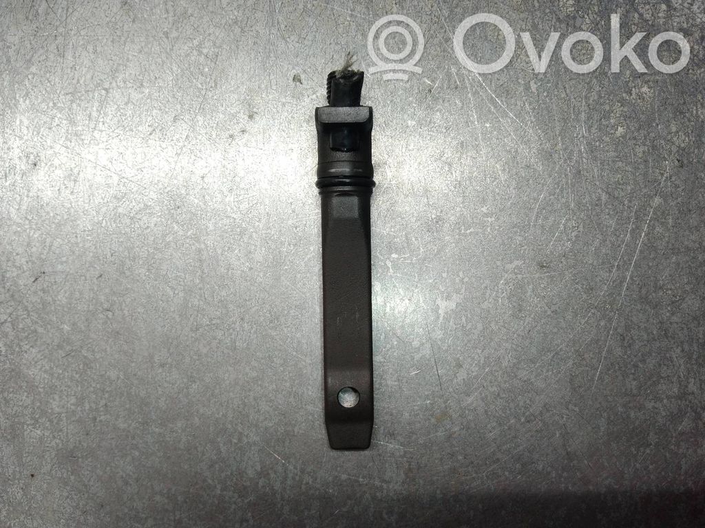 Fuel injector