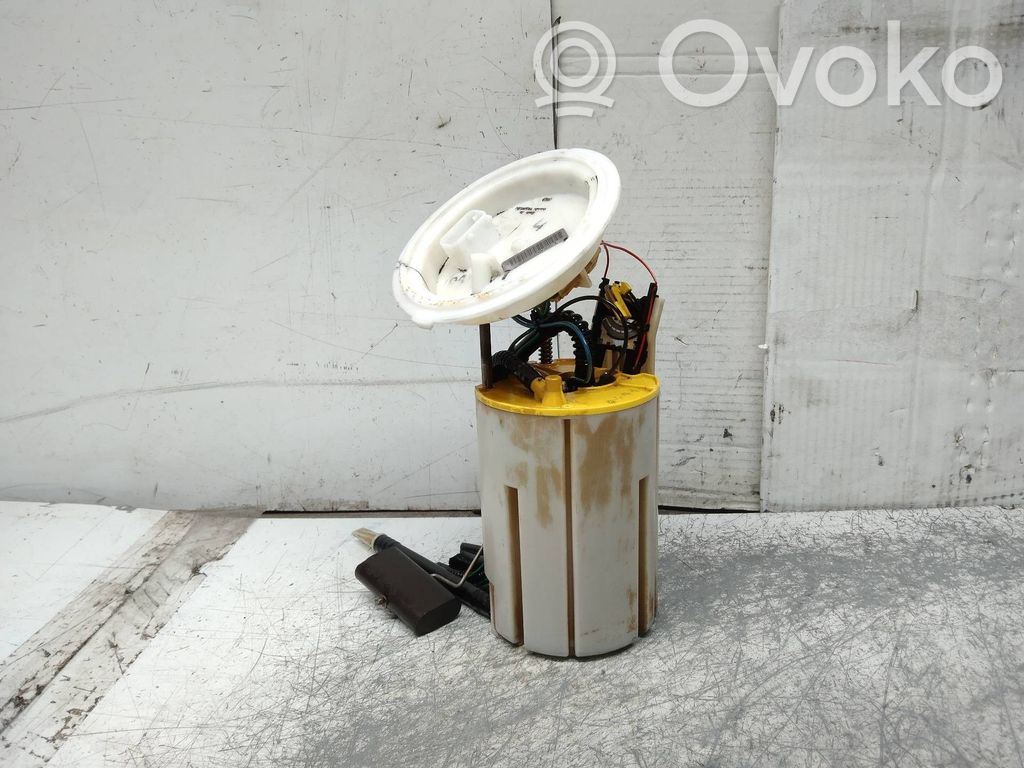 Bomba interna de combustible   0580303043,6765848