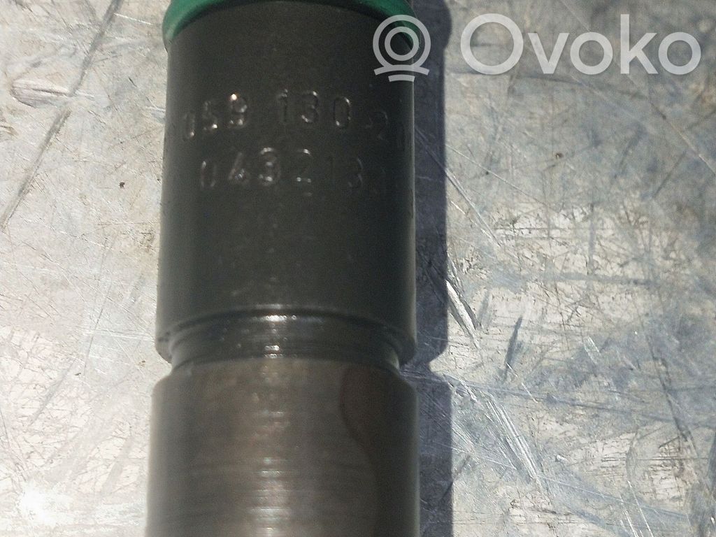 Inyector de combustible   0432133836,059130201E