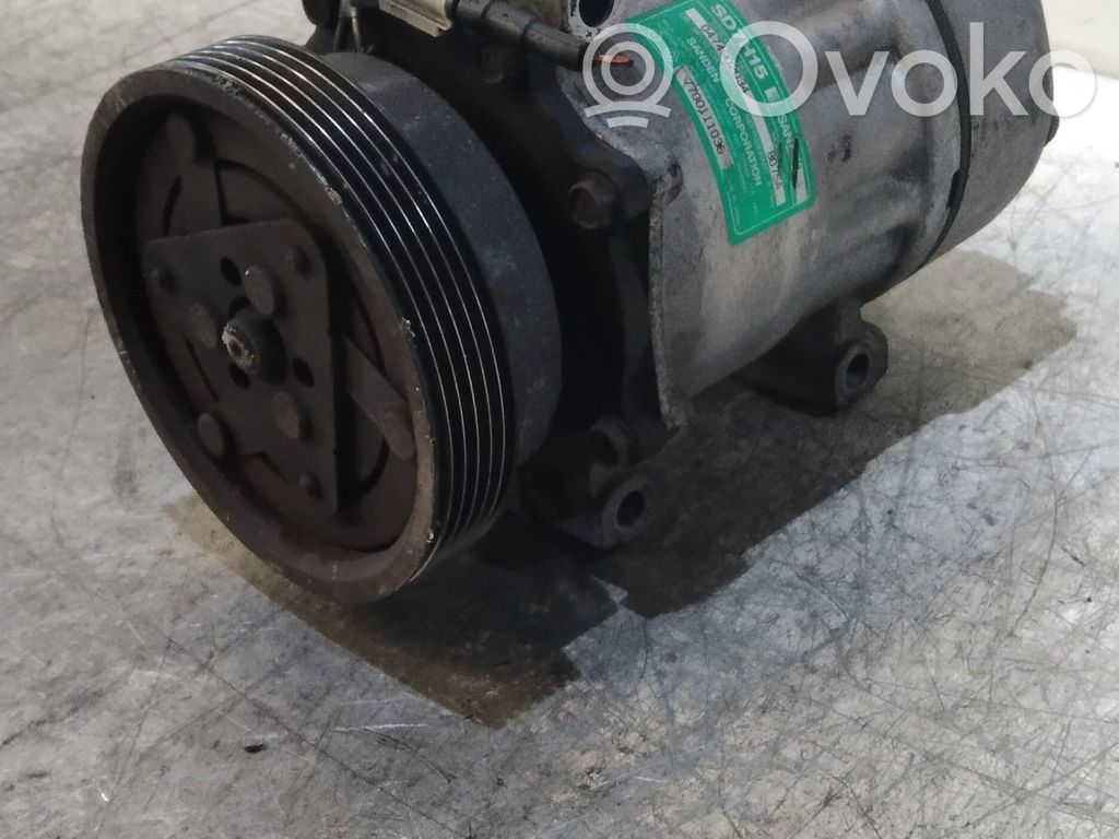 Renault Laguna I Air conditioning (A/C) compressor (pump) 