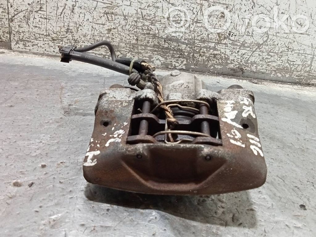 Front brake caliper