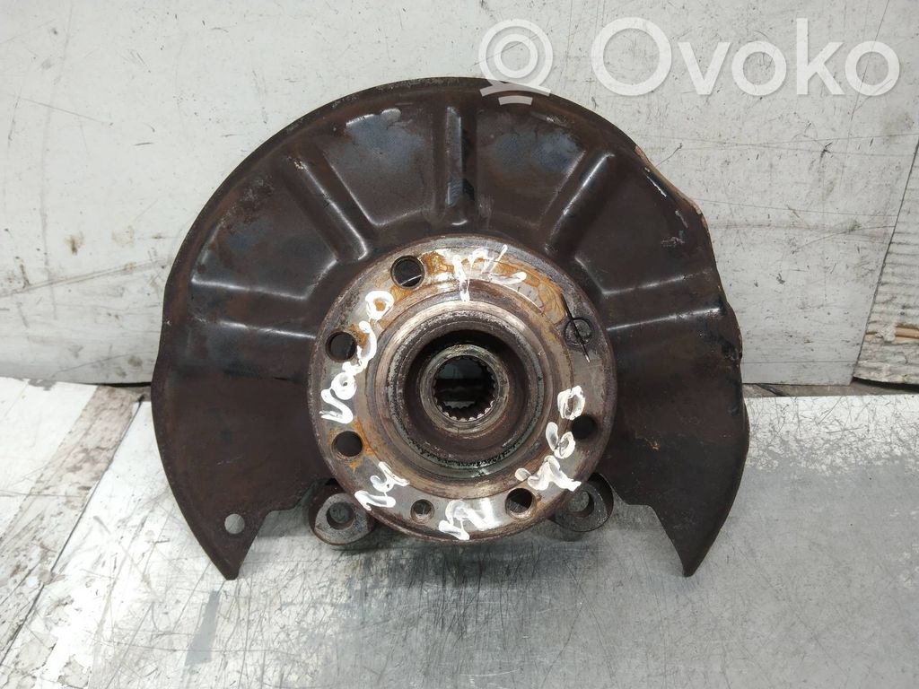 Front wheel hub spindle knuckle