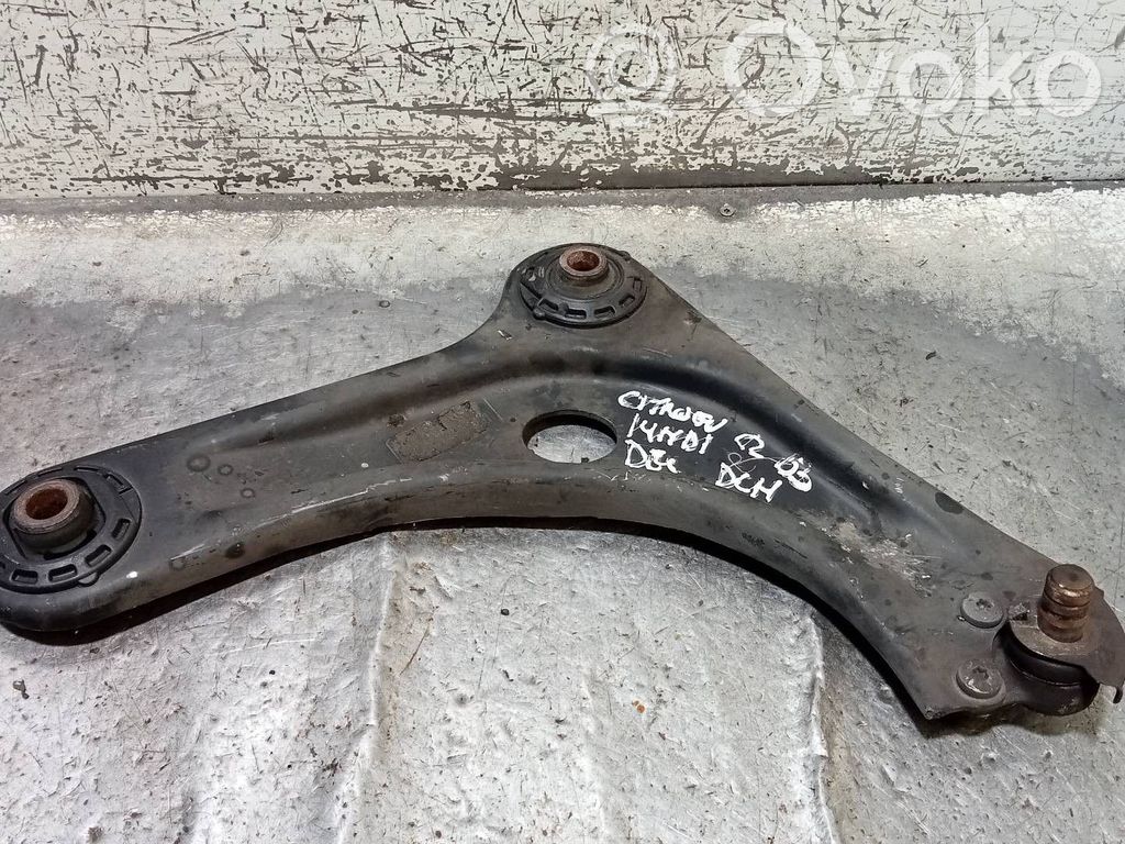 Brazo de suspensión delantero