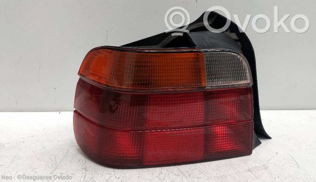 Rear/tail lights   3P