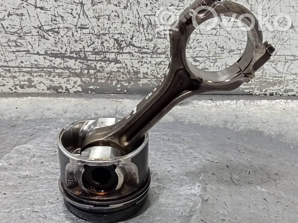 Mitsubishi Outlander Piston 