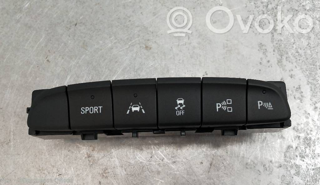Opel Astra K Otros interruptores/perillas/selectores 