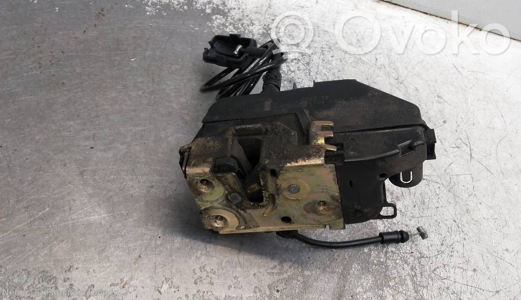 Bloķēt motoru   3P