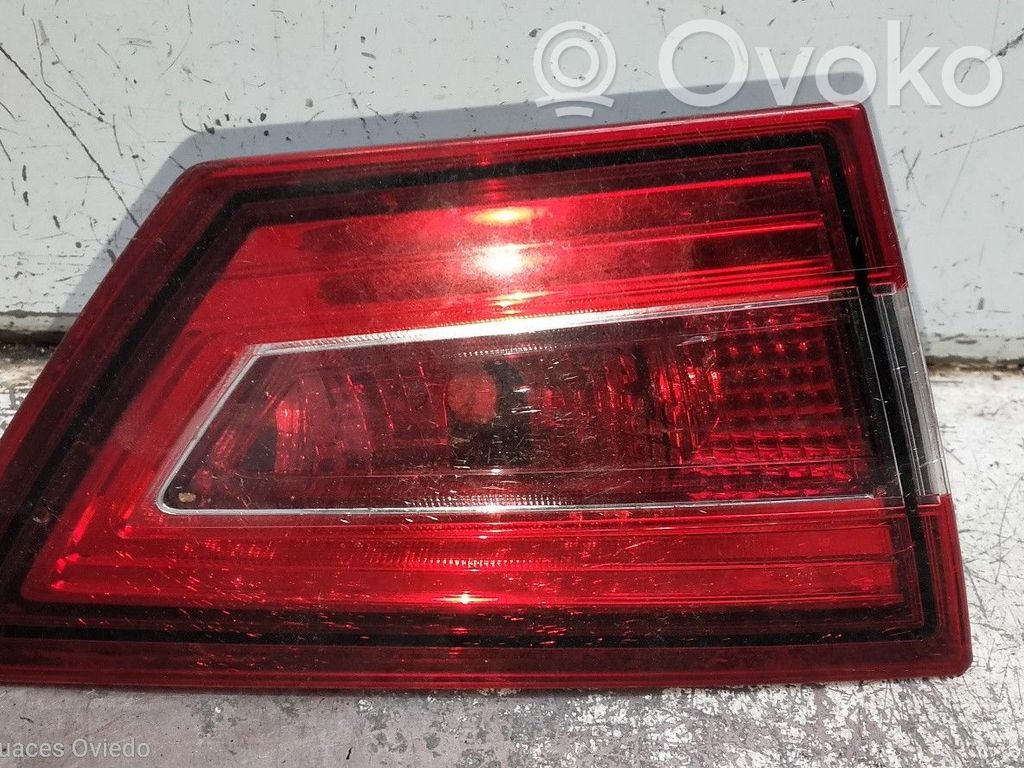 Headlight/headlamp bulb