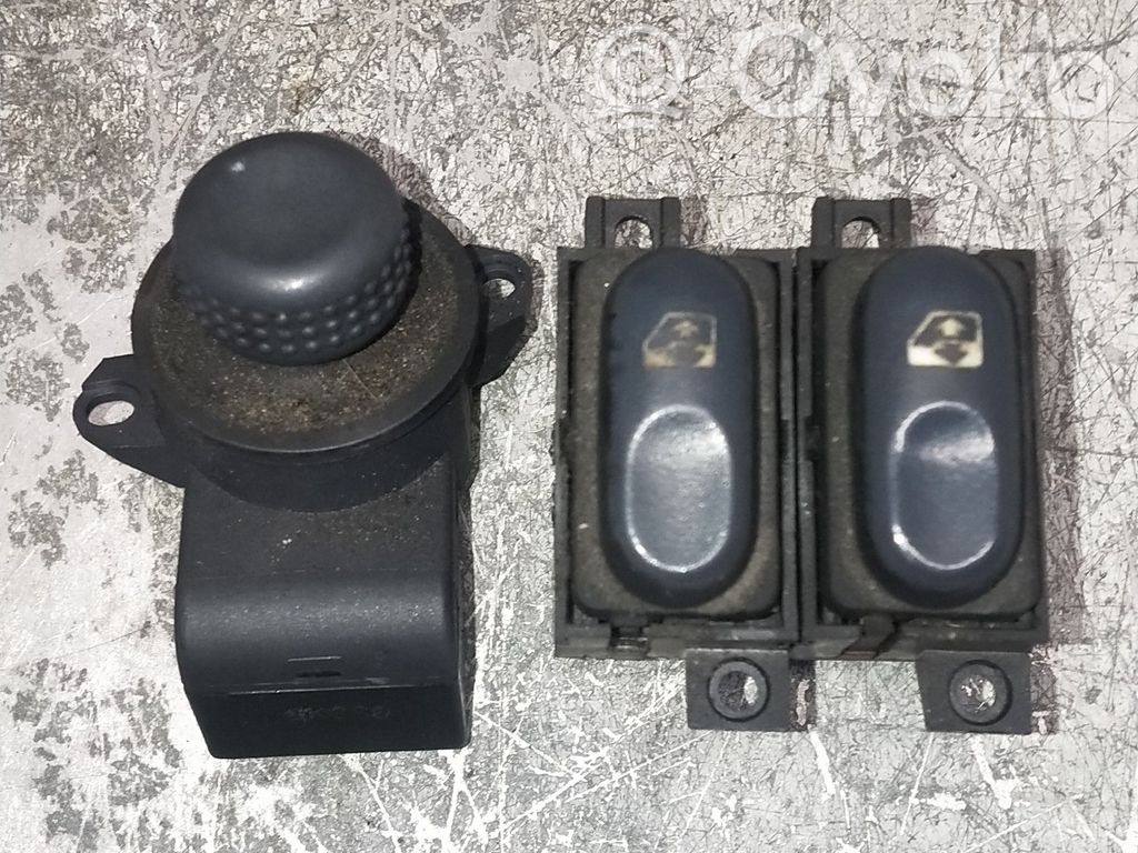Renault Espace II Electric window control switch 