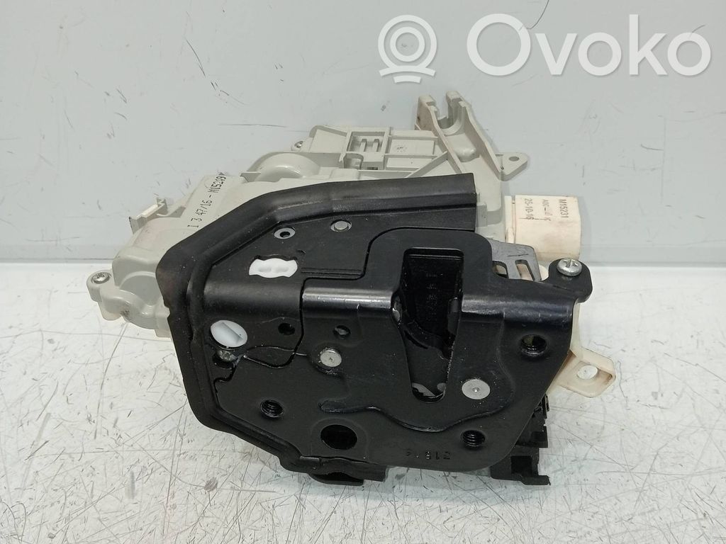 Motor de cierre de puerta trasera   4G0839015E