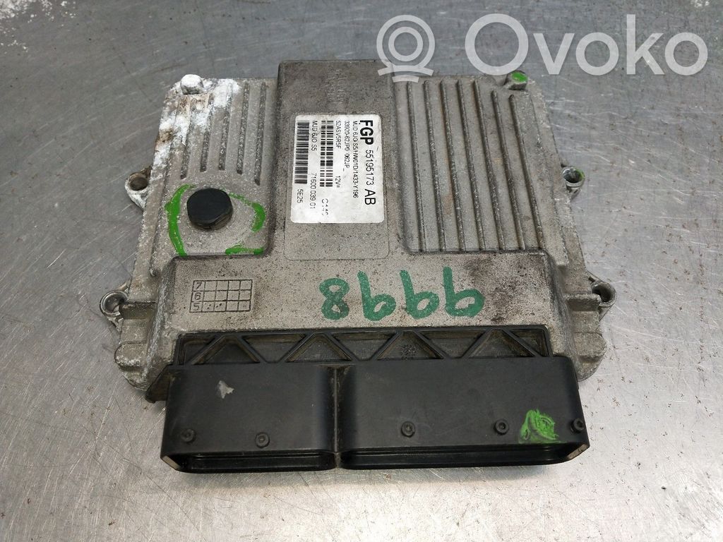 Suzuki Swift I Engine control unit/module 