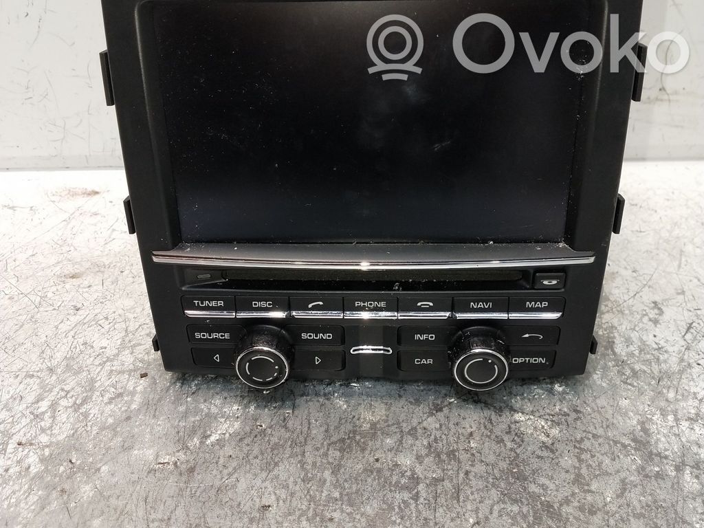 Porsche Cayenne (9PA) Panel / Radioodtwarzacz CD/DVD/GPS 