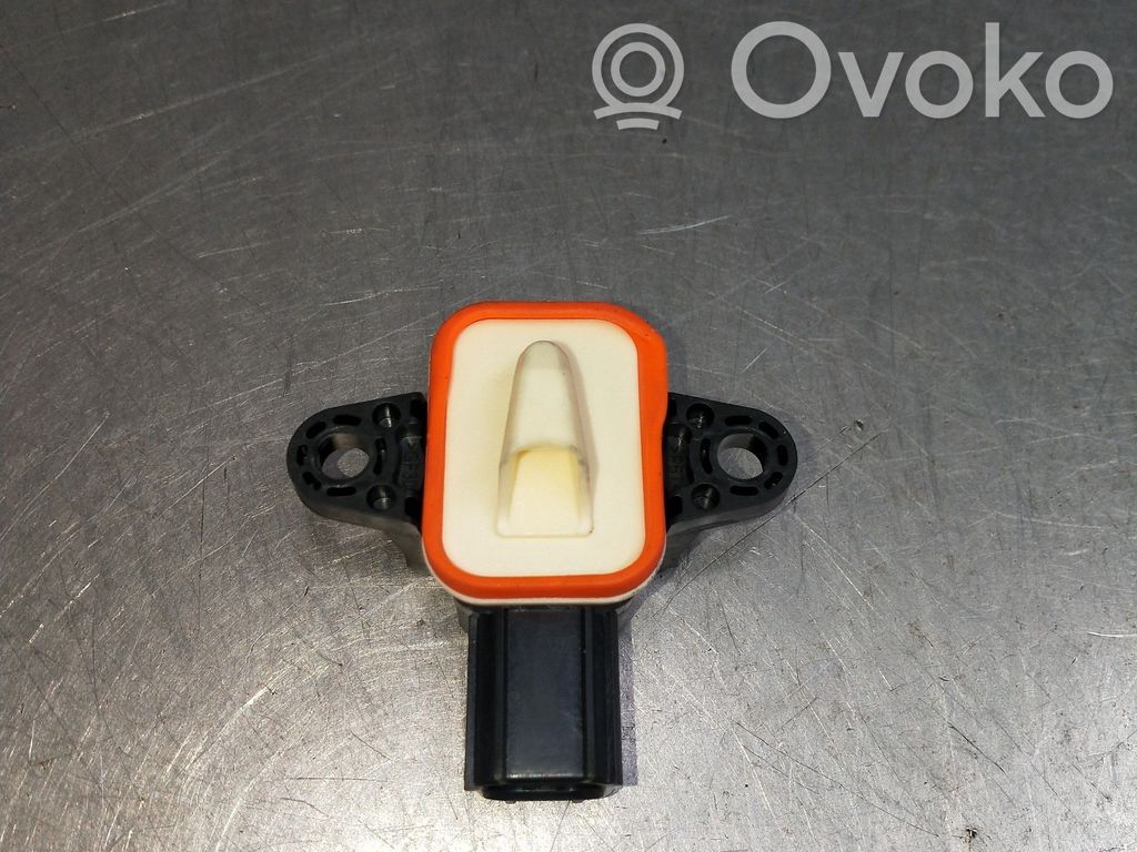 Sensor   F2GT14C676AA