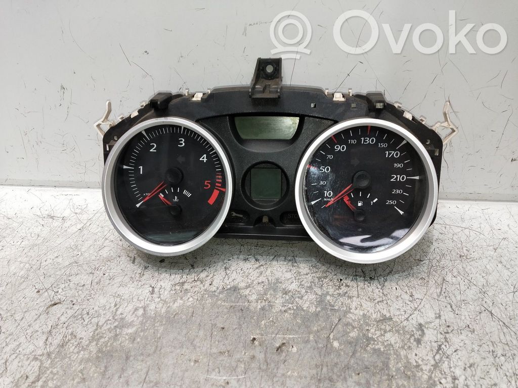 Renault Megane II Speedometer (instrument cluster) 