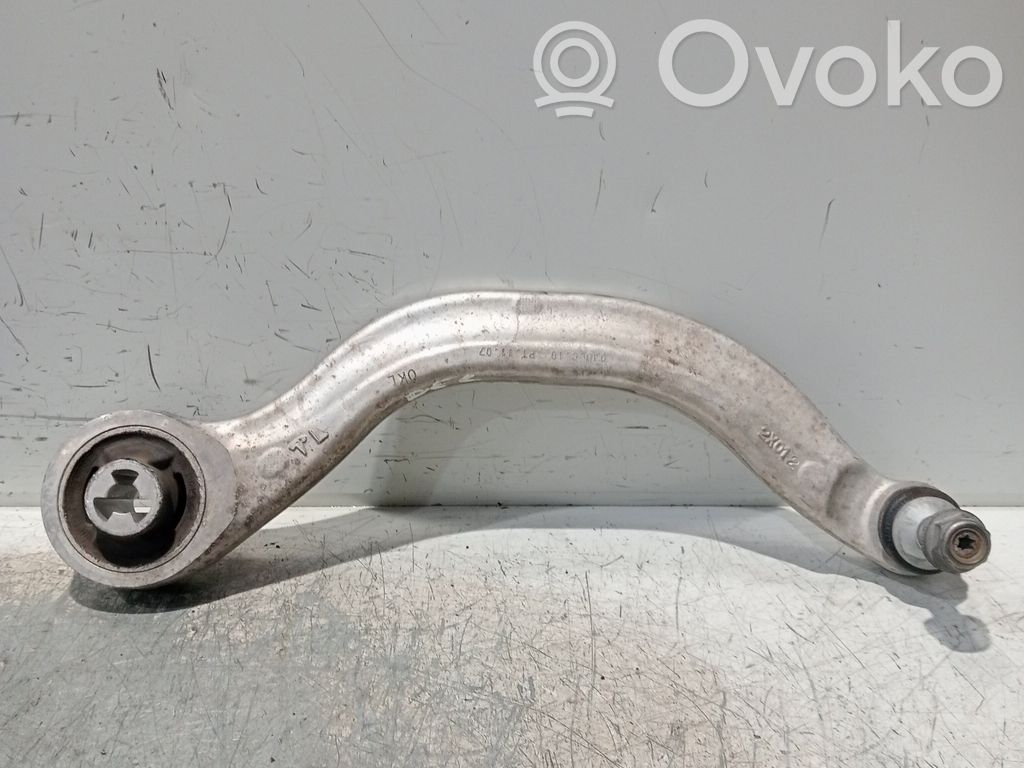 Brazo de suspensión delantero   104435400A