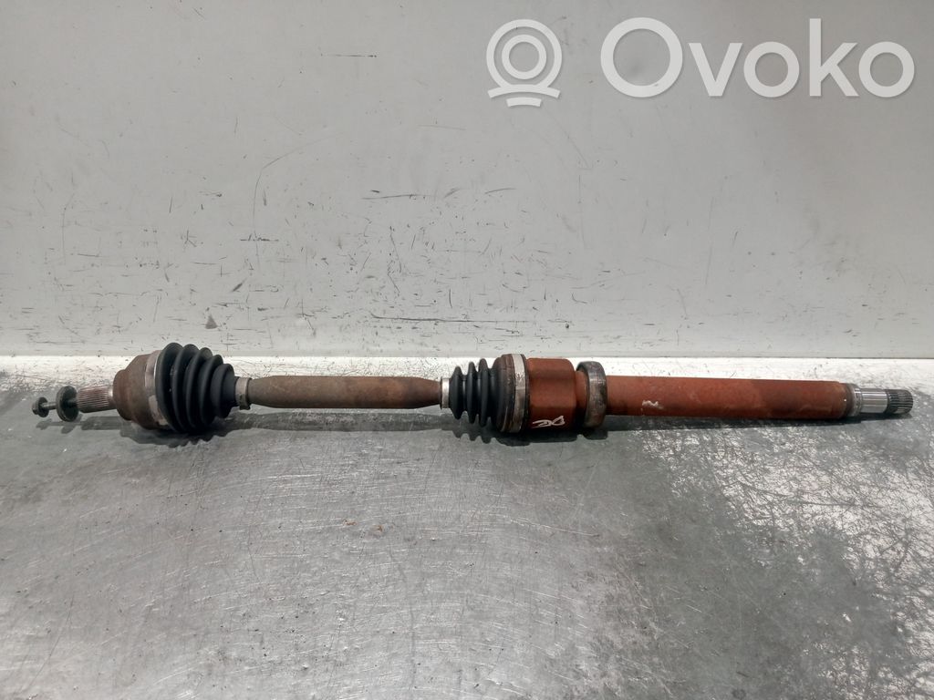 Volvo V50 Priekinis pusašis 