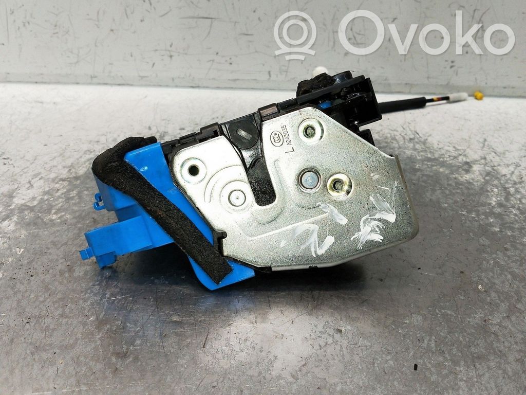 Motor de cierre de puerta trasera   81410A2400