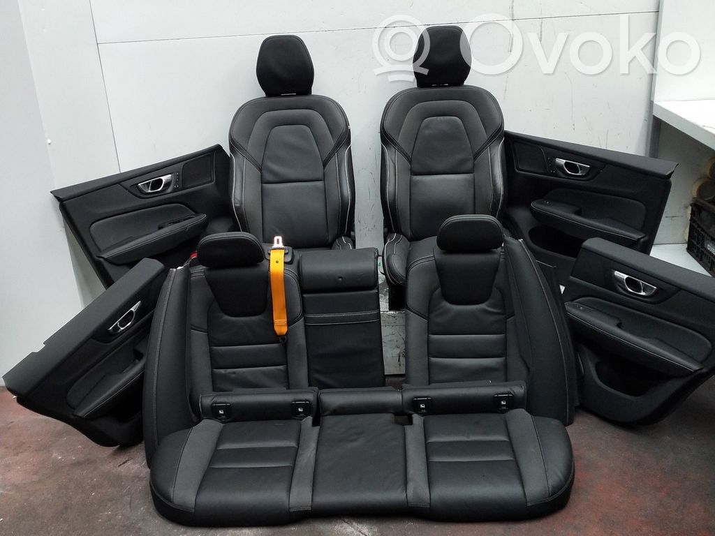 Seat set