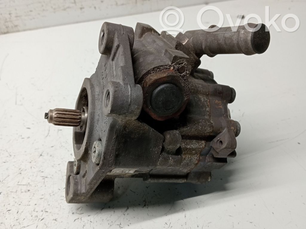Audi A8 S8 D3 4E Power steering pump 