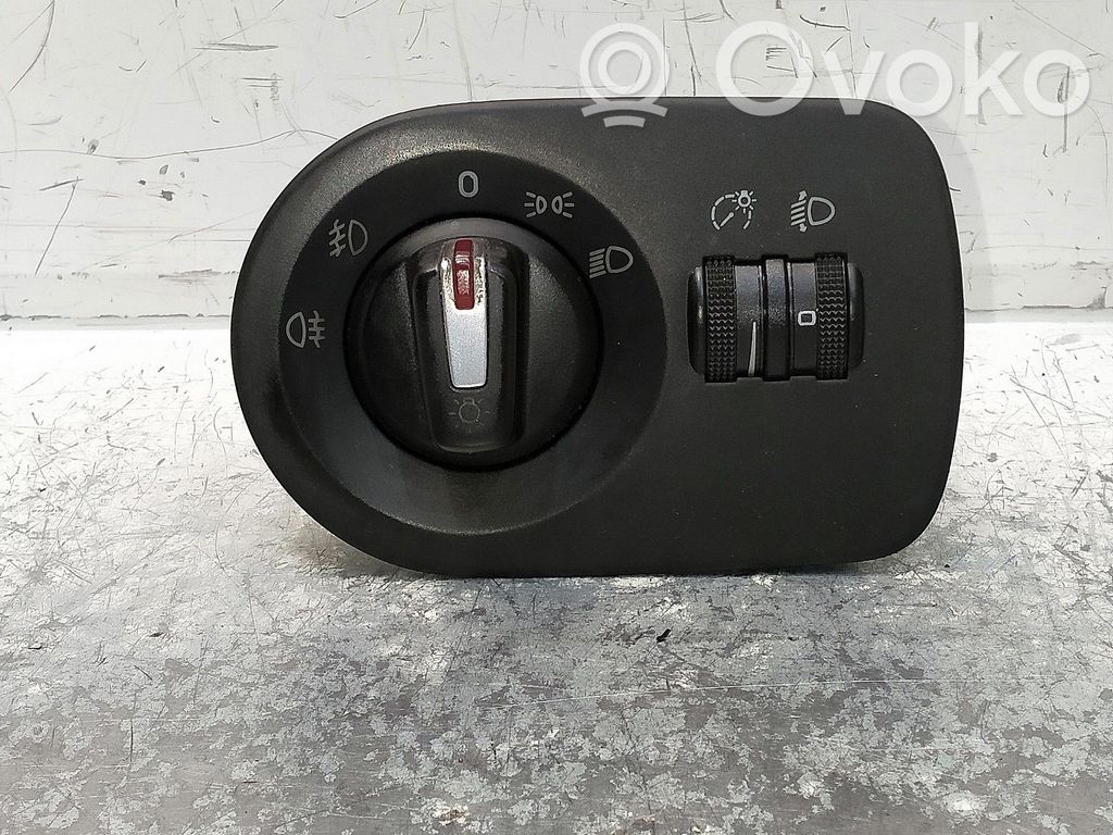 Seat Leon (1P) Interruptor de control del panel de luces 
