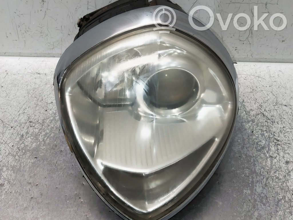 Scheinwerfer