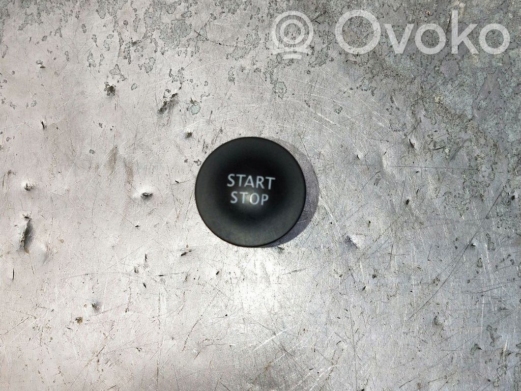 Renault Clio IV Ignition lock 