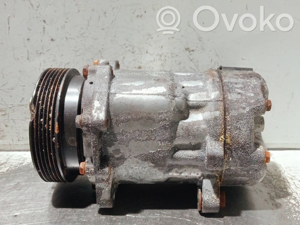 Seat Toledo I (1L) Klimakompressor Pumpe 