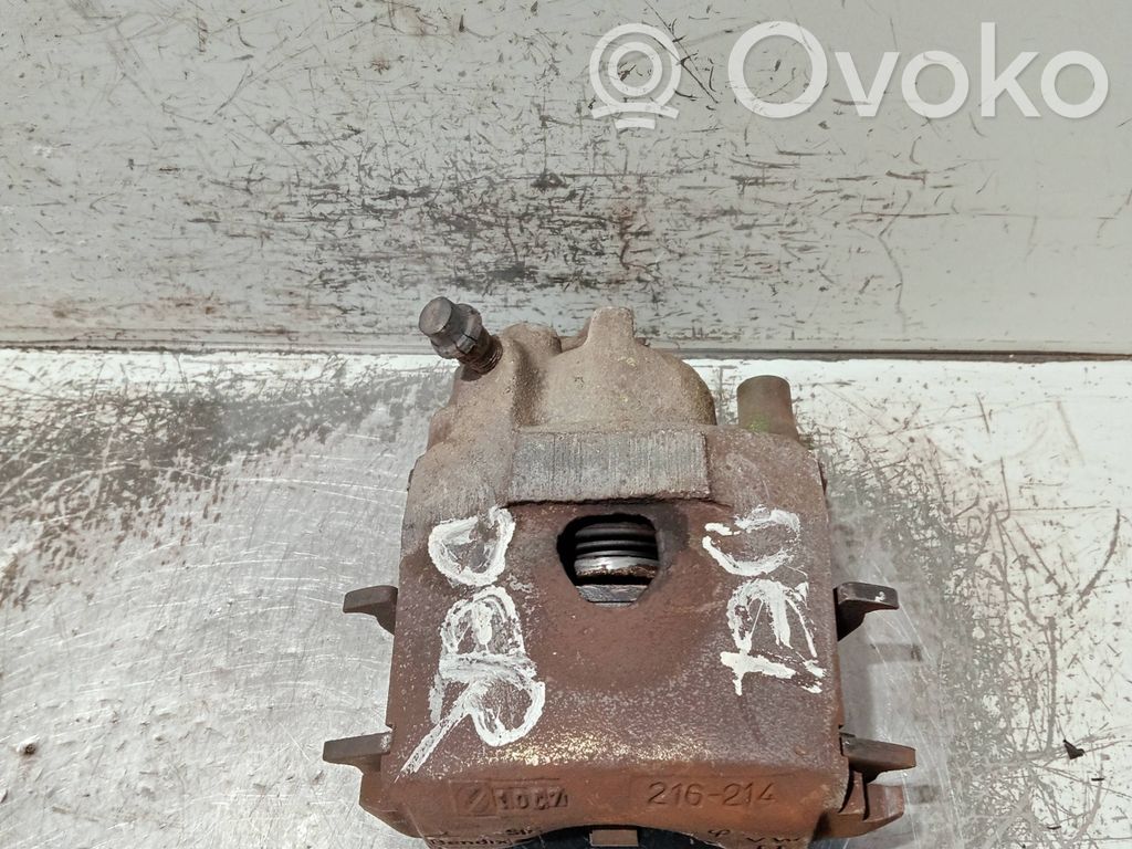 Volkswagen Polo III 6N 6N2 6NF Etujarrusatula 