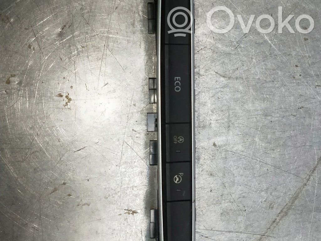 Other switches/knobs/shifts   E1099879C,190420,00073210