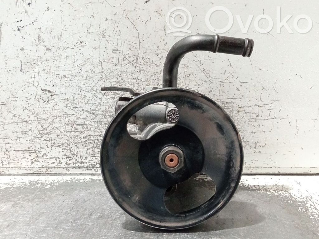 Ohjaustehostimen pumppu   29CRDI