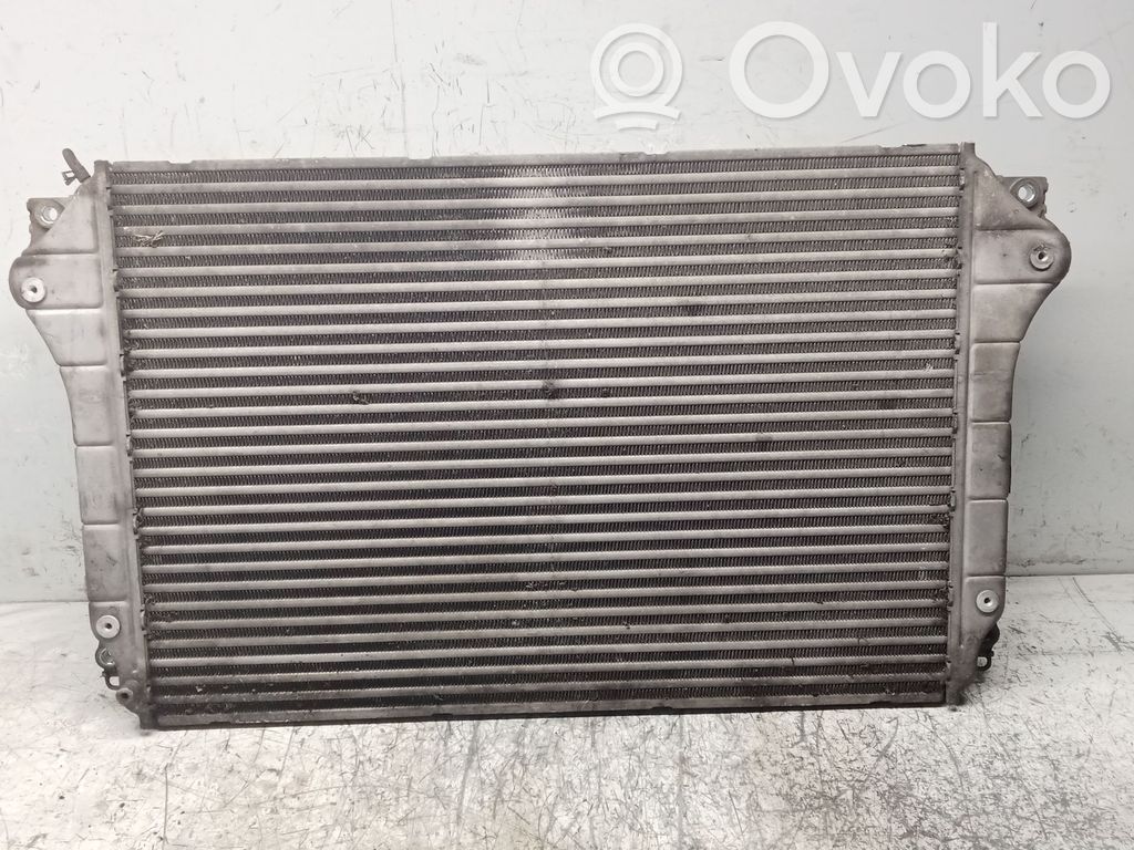 Toyota Avensis T250 Coolant radiator 