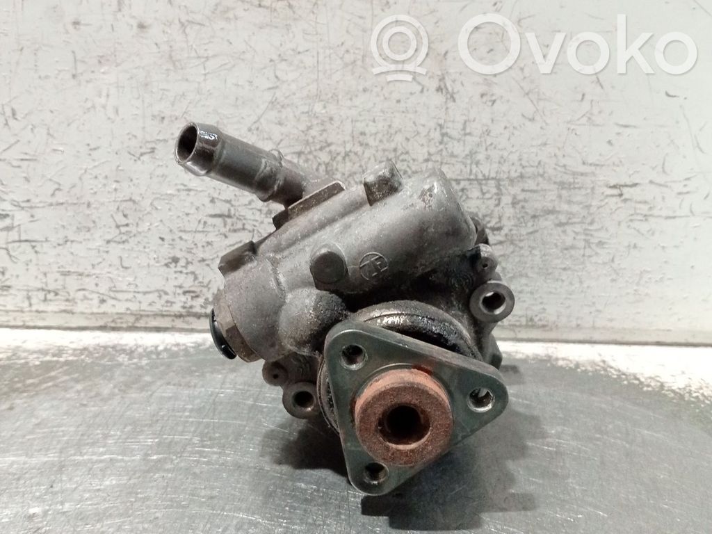 BMW 1 E81 E87 Power steering pump 