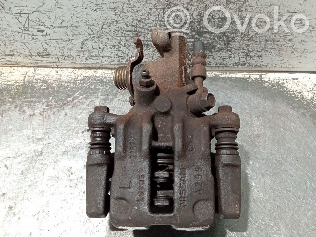 Nissan Almera N16 Galinis suportas 