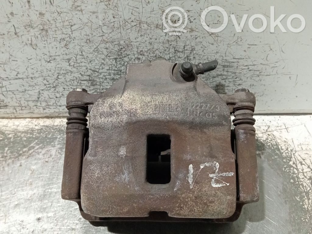 Nissan Almera N16 Priekinis suportas 