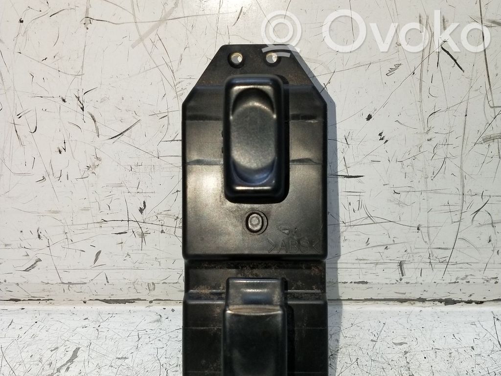 Opel Frontera B Przyciski szyb 
