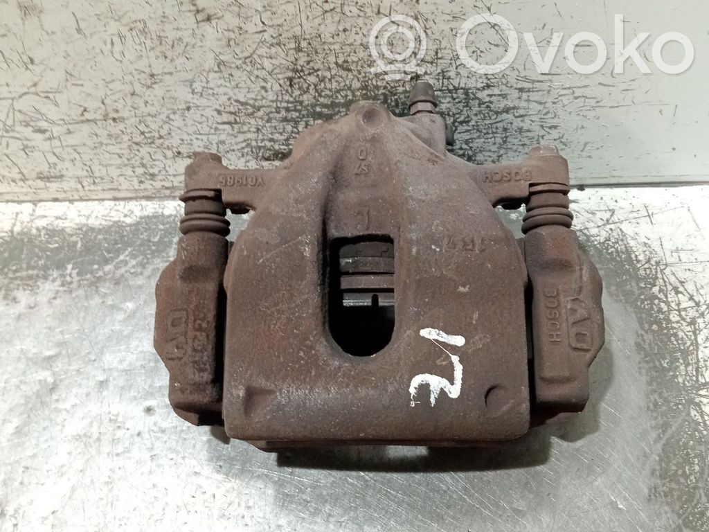 Toyota Auris 150 Front brake caliper 